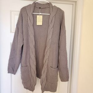 Gray open cardigan